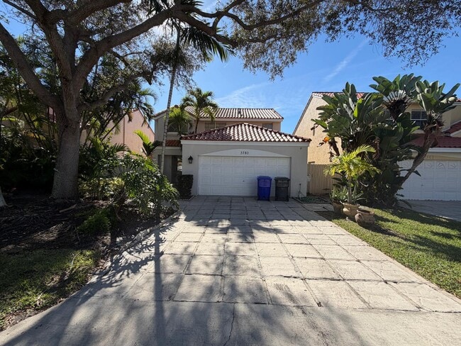 Building Photo - 3780 Amalfi Dr
