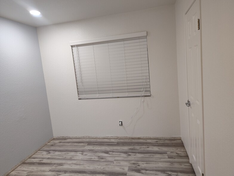 Second bedroom provides extra space for work or perhaps workout area - 1365 Crafton Ave