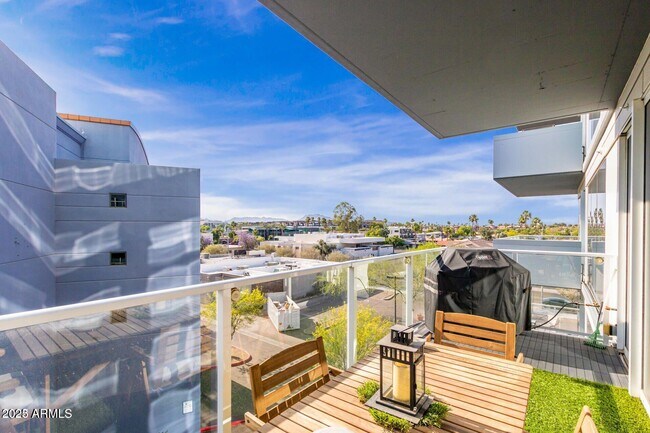 Building Photo - 4422 N 75th St