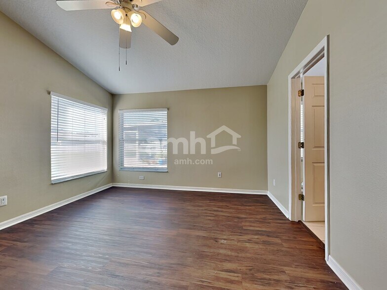 Building Photo - 8622 Tidal Bay Ln