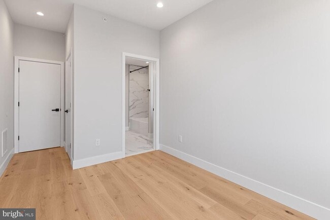 Building Photo - 713 S 58th St