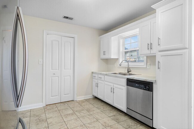 Building Photo - 1389 Bruceton Dr