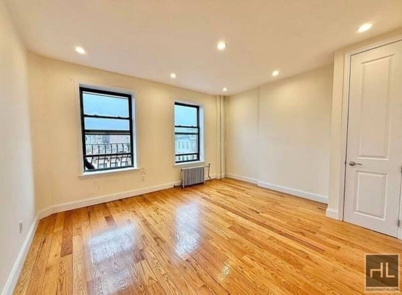 Building Photo - BERGEN STREET