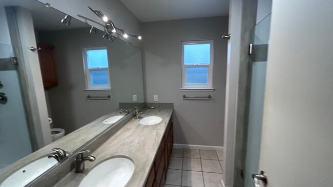 Building Photo - 4609 Wessex Ln