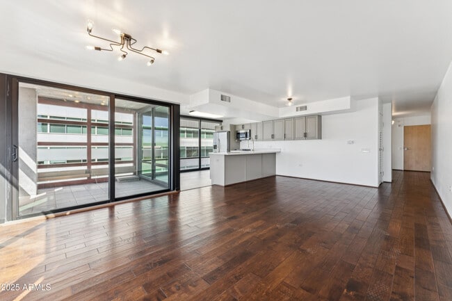 Building Photo - 4808 N 24th St