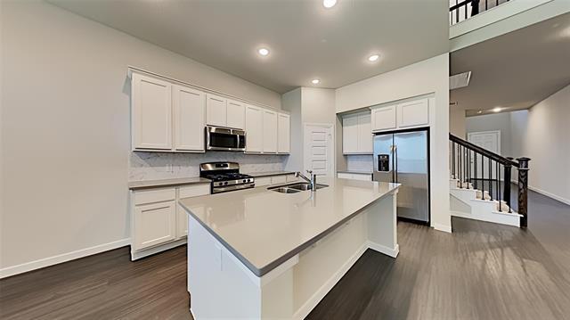 Building Photo - 1552 Seminole Dr
