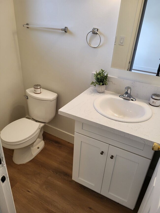 Building Photo - 3351 E Andy St