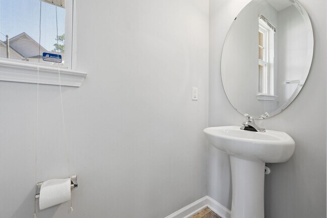 Building Photo - 1326 Stone Manor Dr