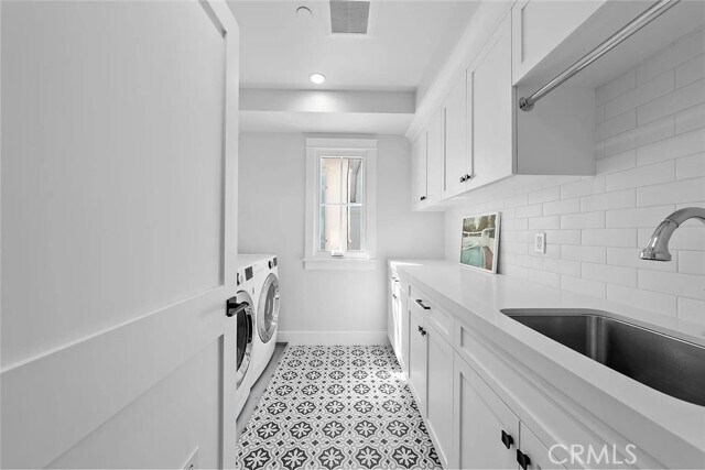 Building Photo - 309 Crest Dr
