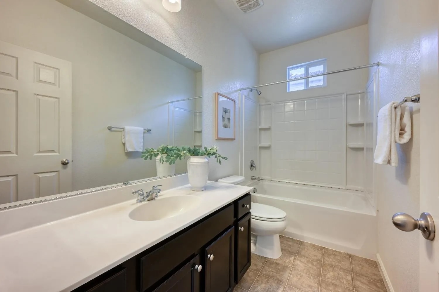 Bathroom #2 Upstairs - 153 Barnhill Dr