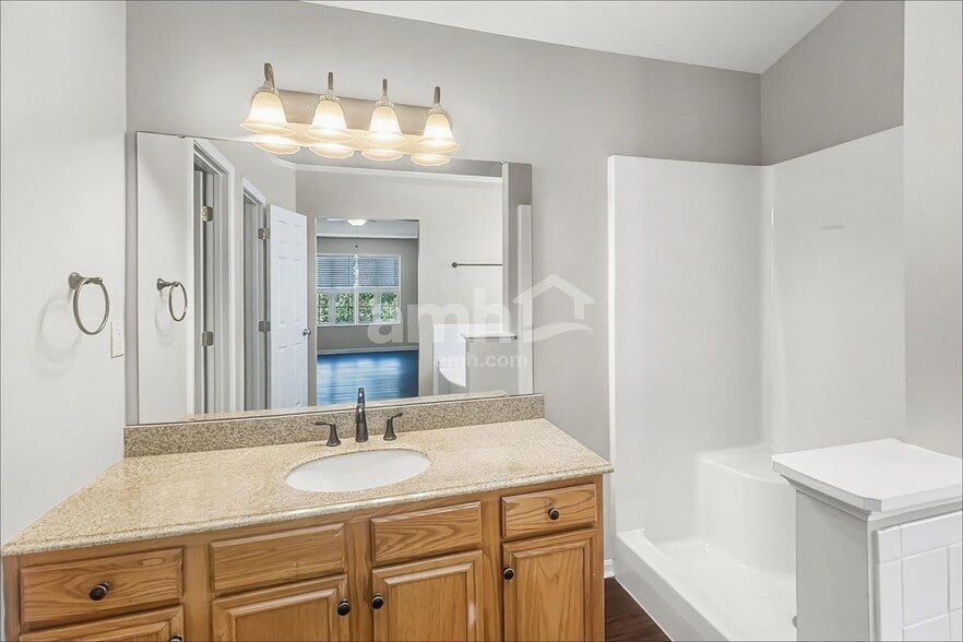 Building Photo - 10529 Williamswoods Dr
