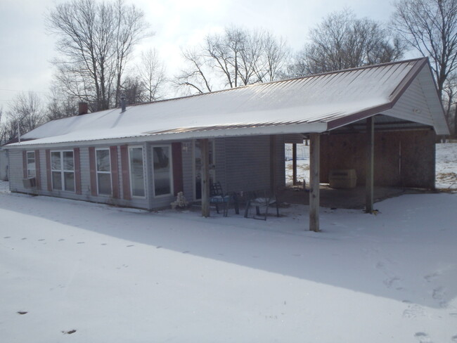 Primary Photo - PERRYVILLE - Ranch style home on 1 Acre wi...