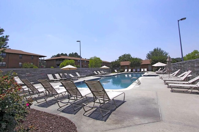 Spacious sundeck surrounding the pool - Emerald Lake