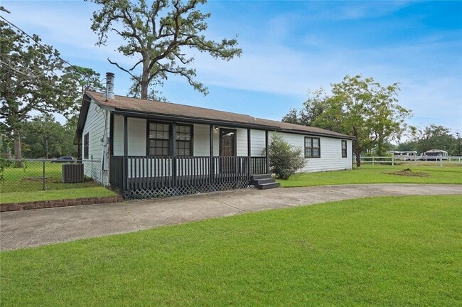 Building Photo - 22855 E Martin Dr