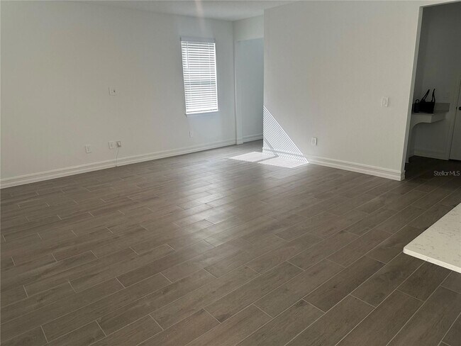 Building Photo - 7129 119th Ct E