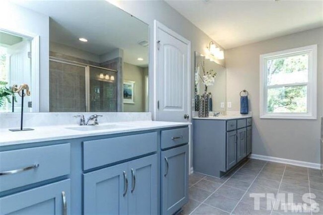 Building Photo - 1075 Flagler St