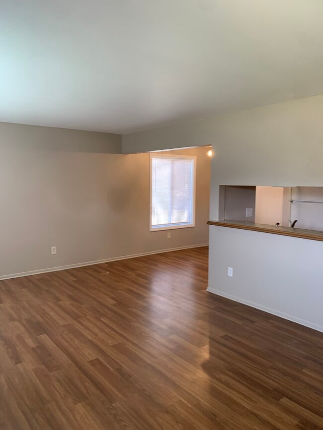 Living room - 4111 Charter Oak Dr