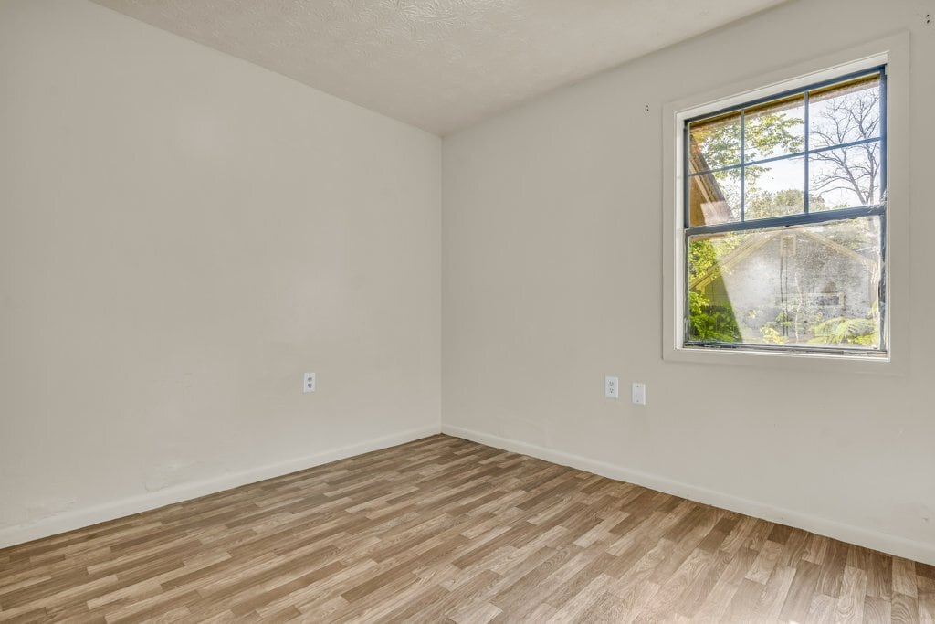 Building Photo - 503 Cromwell St