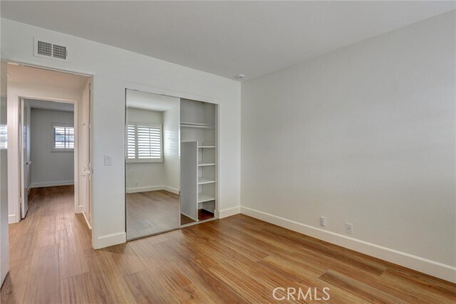 Building Photo - 16 Sycamore Creek