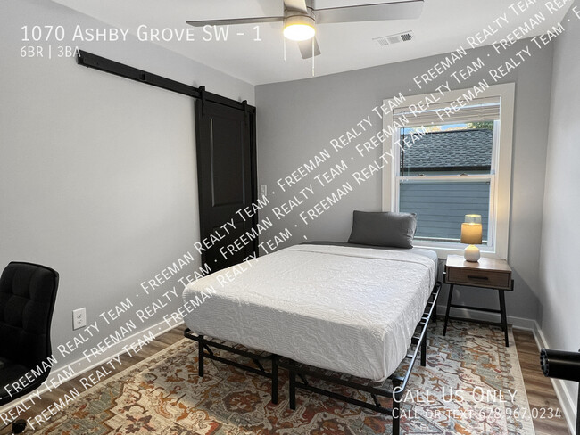 Building Photo - Fully Furnished Student House - Room For R...