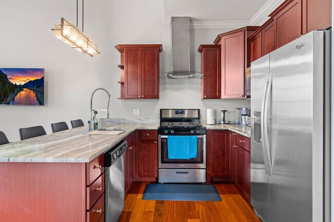 Building Photo - 1421 N 5th St