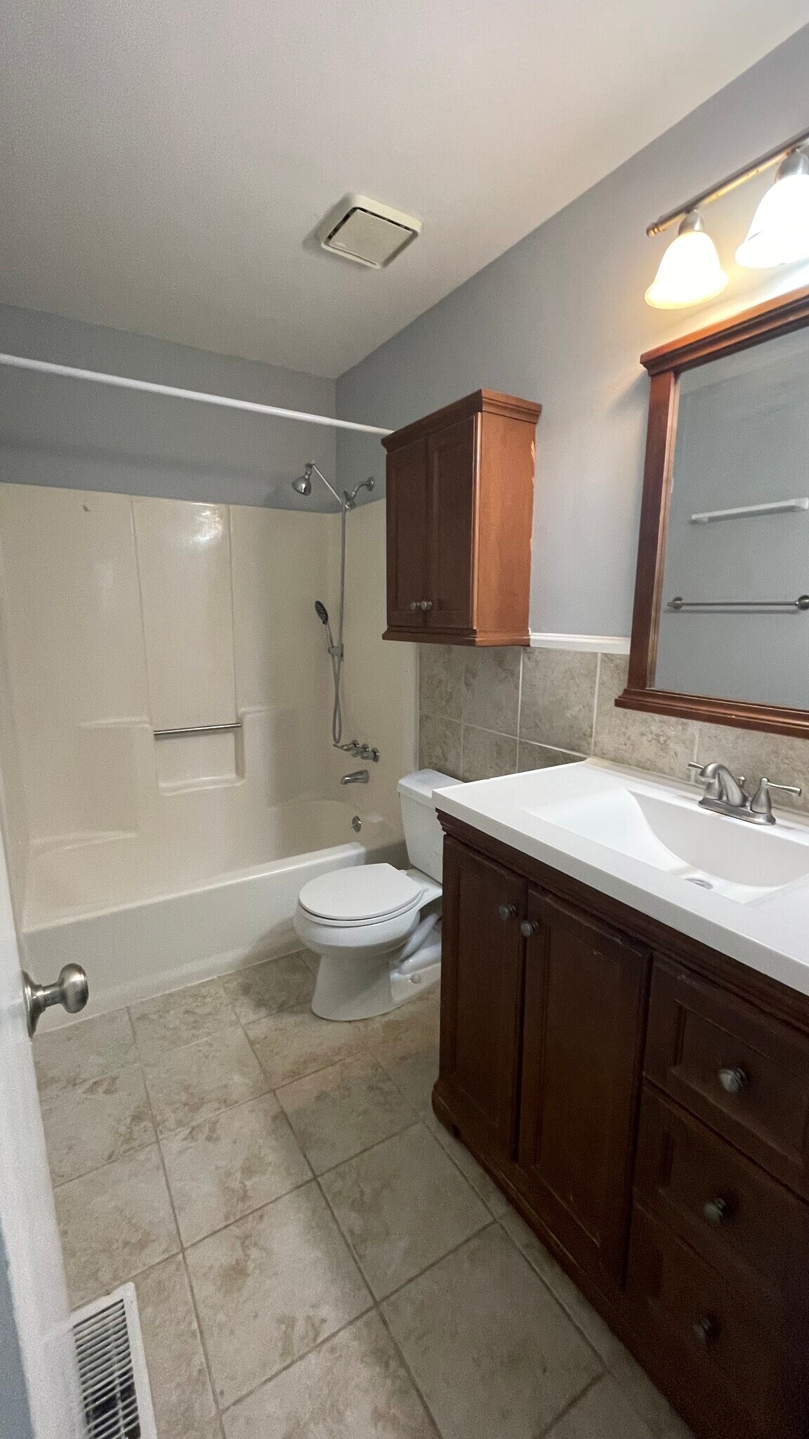 Upstairs bathroom - 1919 N 70th St