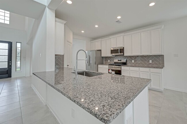 Building Photo - 4936 Sierra Ridge Dr