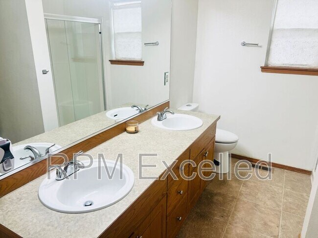 Building Photo - 31092 119th Ave SE