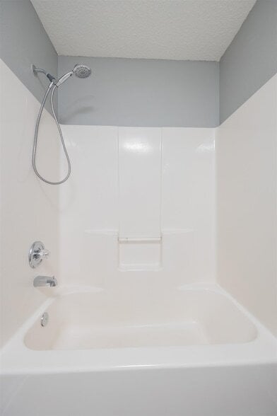 Building Photo - 345 Scrub Jay Dr