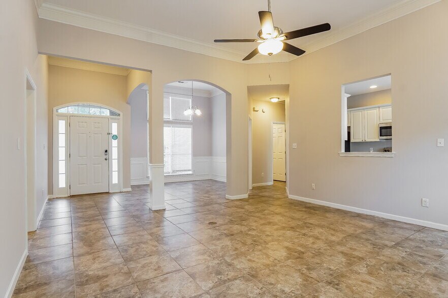Building Photo - 392 Old Cahaba Trail