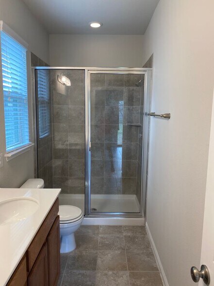 Building Photo - 212 Callahan Ln