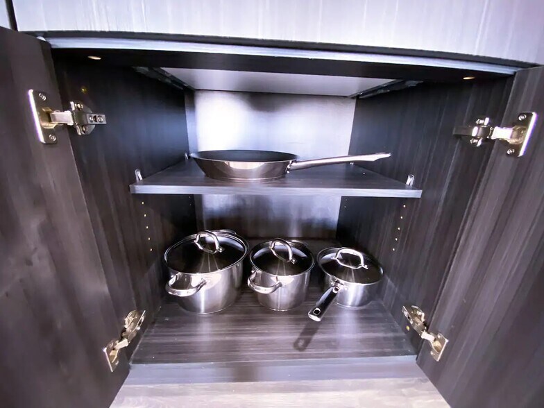 Building Photo - 14380 Henry Day Rd