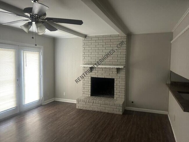 Building Photo - 9406 E 37th Ct