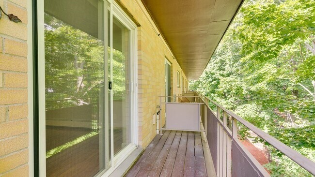 Building Photo - 135 Granite Ave