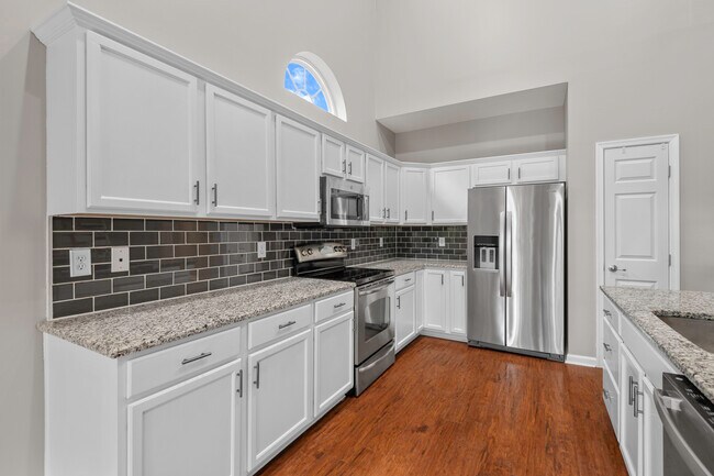 Building Photo - 10777 White Dogwood Dr