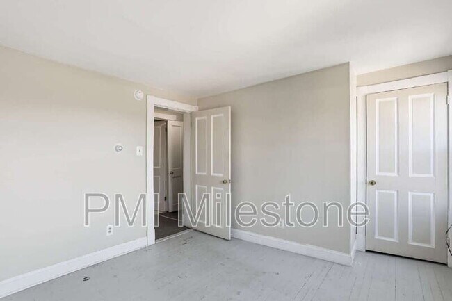 Building Photo - 13 N Maryland Ave