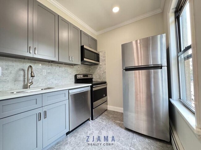 Building Photo - 1 bedroom in BROOKLYN NY 11213