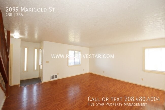 Building Photo - 2099 Marigold St