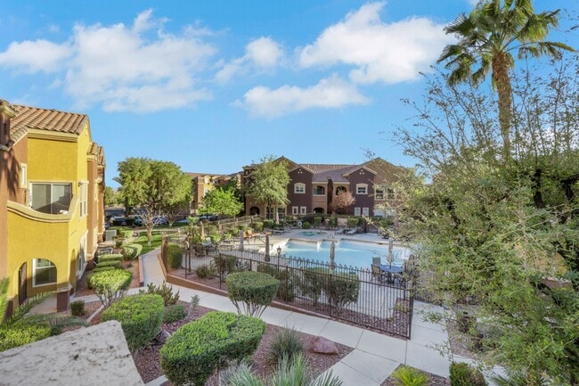 Building Photo - Gorgeous 3 bedroom two story townhome