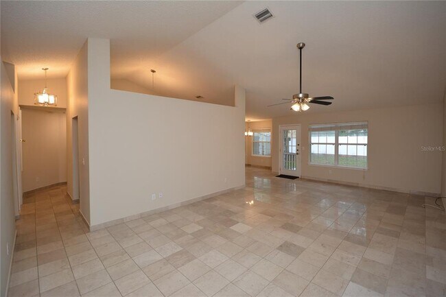 Building Photo - 101 Boulder Rock Dr