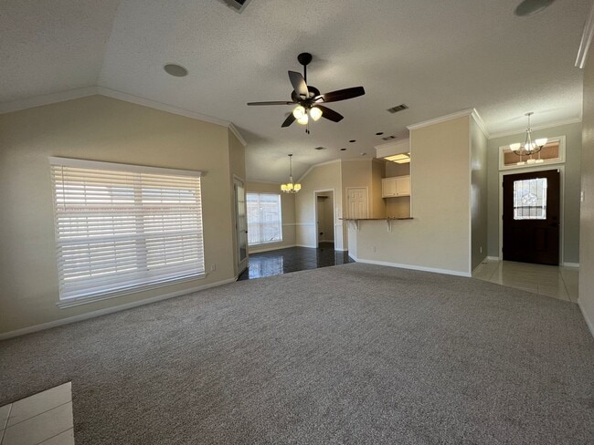 Building Photo - Great 4-Bedroom / 2-Bathroom in Midway ISD