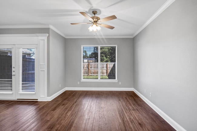 Building Photo - 16117 Pawnee Dr