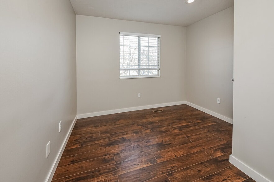 Building Photo - 11274 Scobey Cir