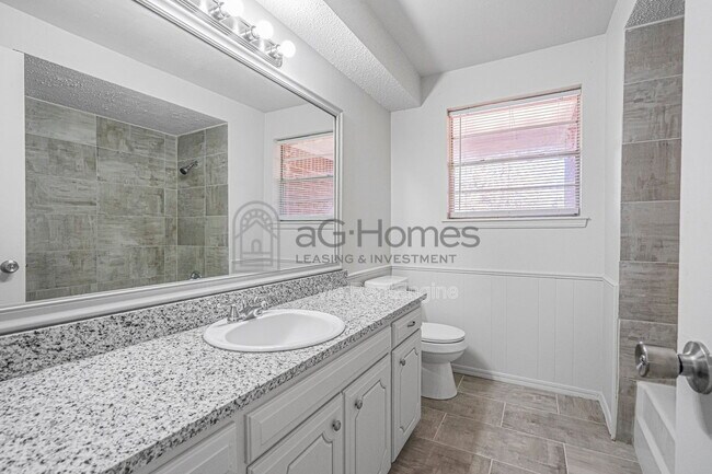 Building Photo - 3920 Dentwood Terrace