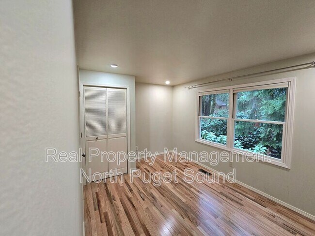 Building Photo - 18213 157th Ave NE