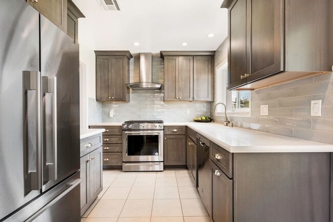 Building Photo - South of Conant 3 Bedroom, 1 Bath Home on over 5000 Square Feet, an entertainers dream!