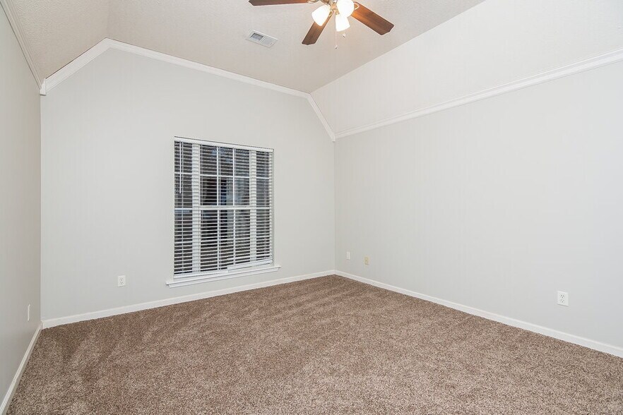 Building Photo - 11629 Leewood Dr
