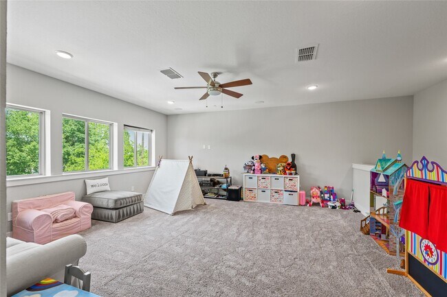 Building Photo - 1711 Leilani Dr