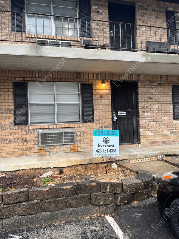 925 Shallowford Rd 925 Shallowford Rd Chattanooga TN 37411