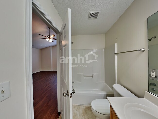 Building Photo - 4533 Hyperion Court
